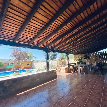La Vega Feriehus *